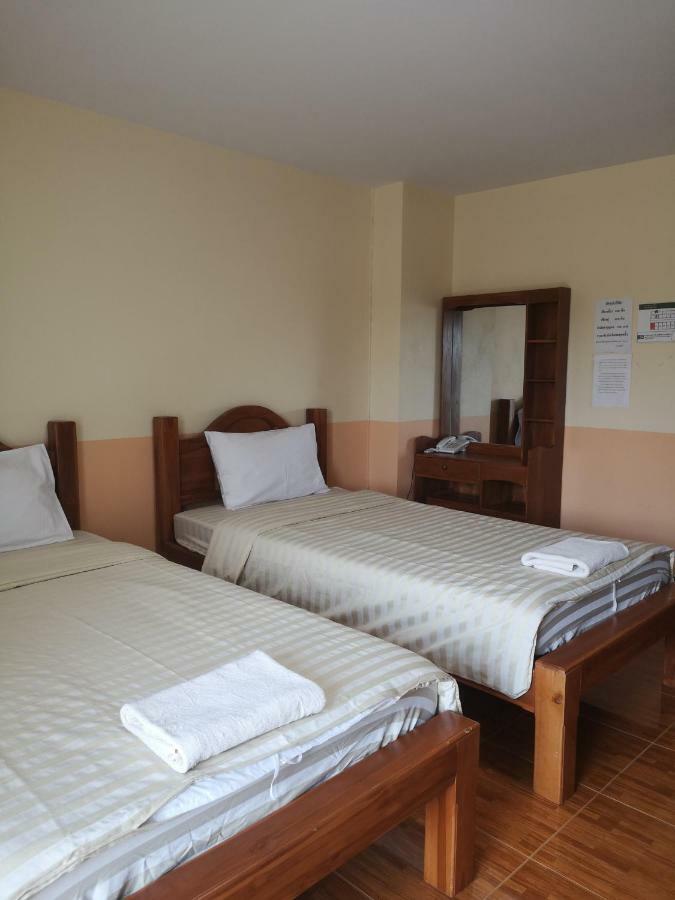 Sab Suwarn Mansion Hotel Suphan Buri Exterior photo