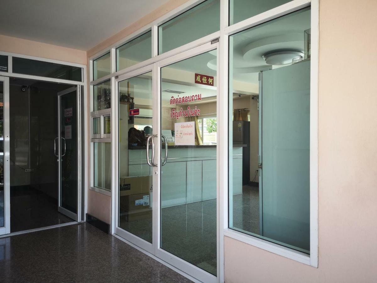 Sab Suwarn Mansion Hotel Suphan Buri Exterior photo